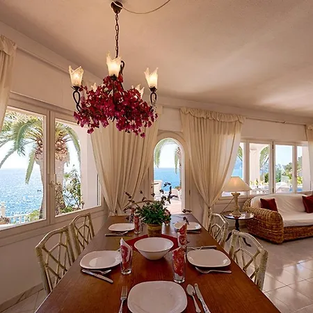 Villas Guzman - Basetes Villa *