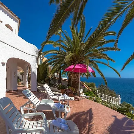 Villas Guzman - Basetes Villa *