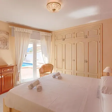 Villas Guzman - Basetes * Calpe